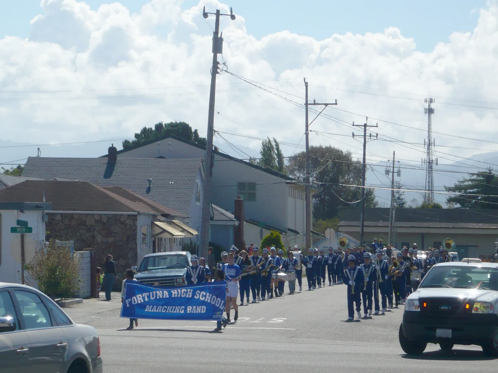 Fortuna High Marching Band - Fortuna Union High School District "Huskies" at their 2014 homecoming parade in Fortuna, California.