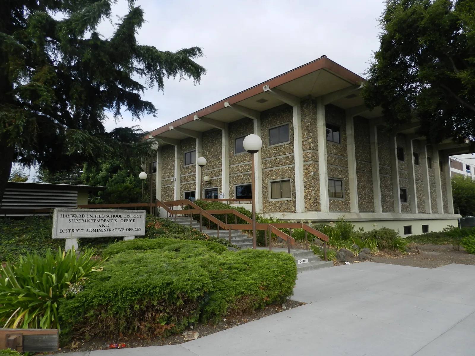 Hayward Unified School District superintendent's office and district administrative offices