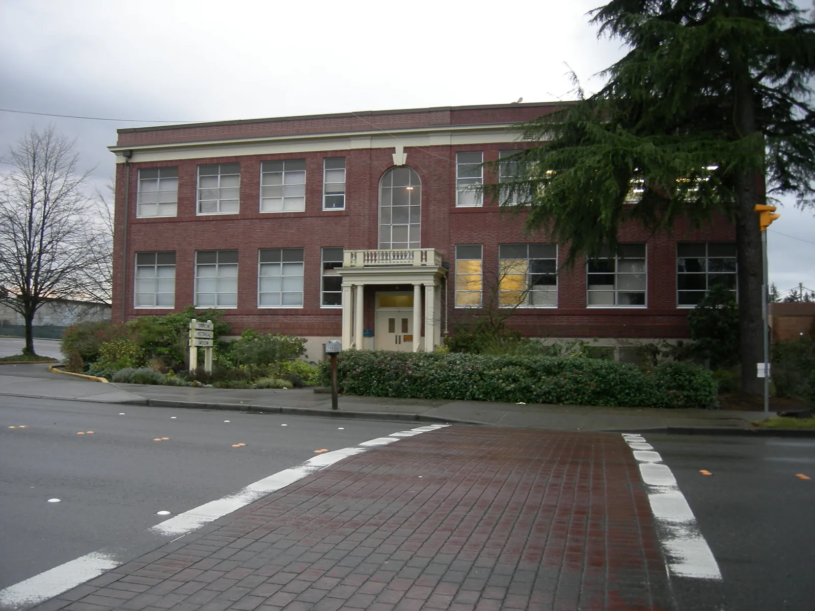The former [Judge James T.] Ronald School (built 1912, addition 1926, closed 1971, re-opened as a community museum 1976), now Shoreline Historical Museum, Shoreline, Washington. The museum covers the area of the Shoreline School District at its largest historical extent: from Lake Washington to Puget Sound, and from 85th Street (now in Seattle) to 205th Street.