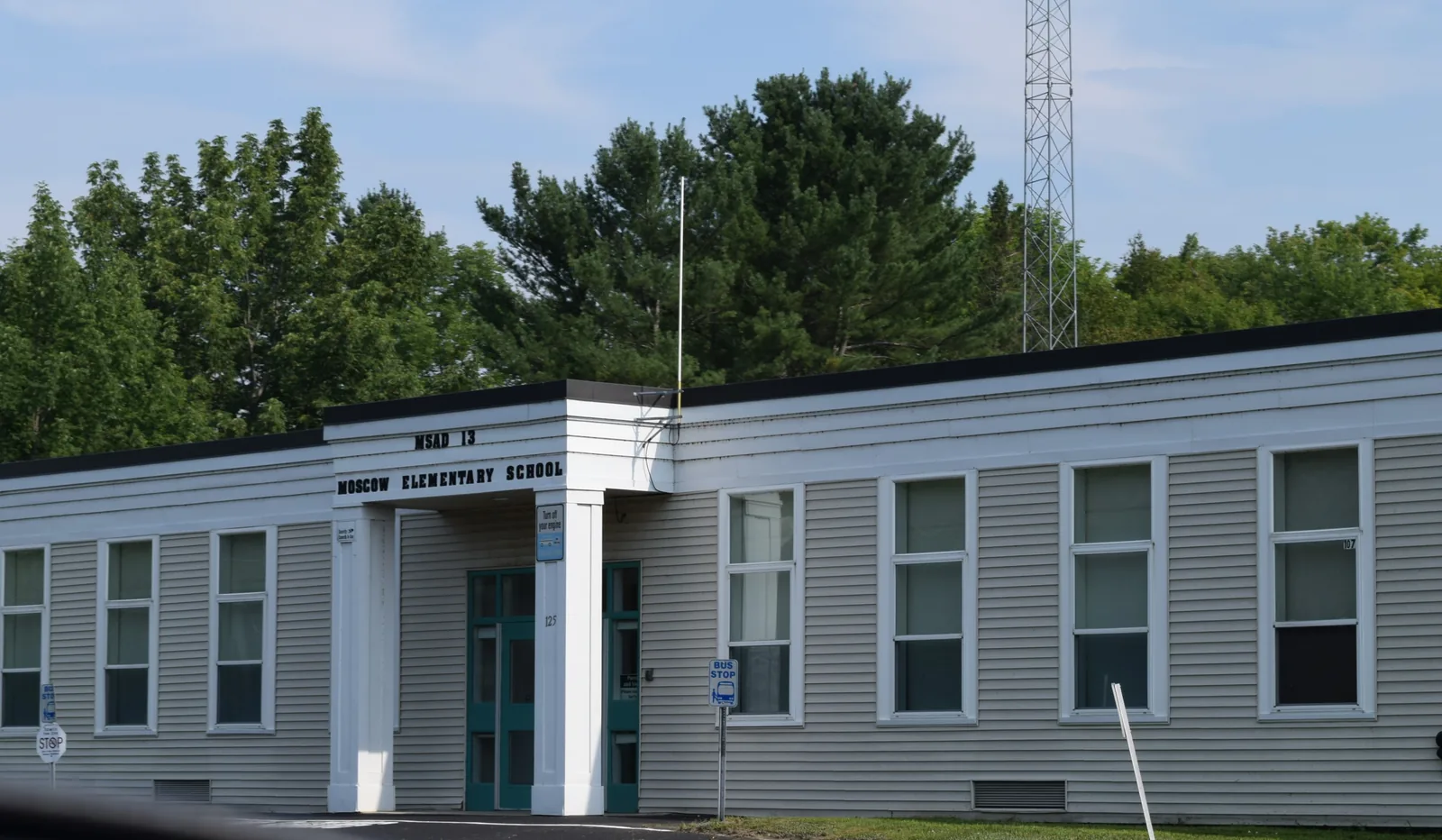 Moscow Elementary School, Maine