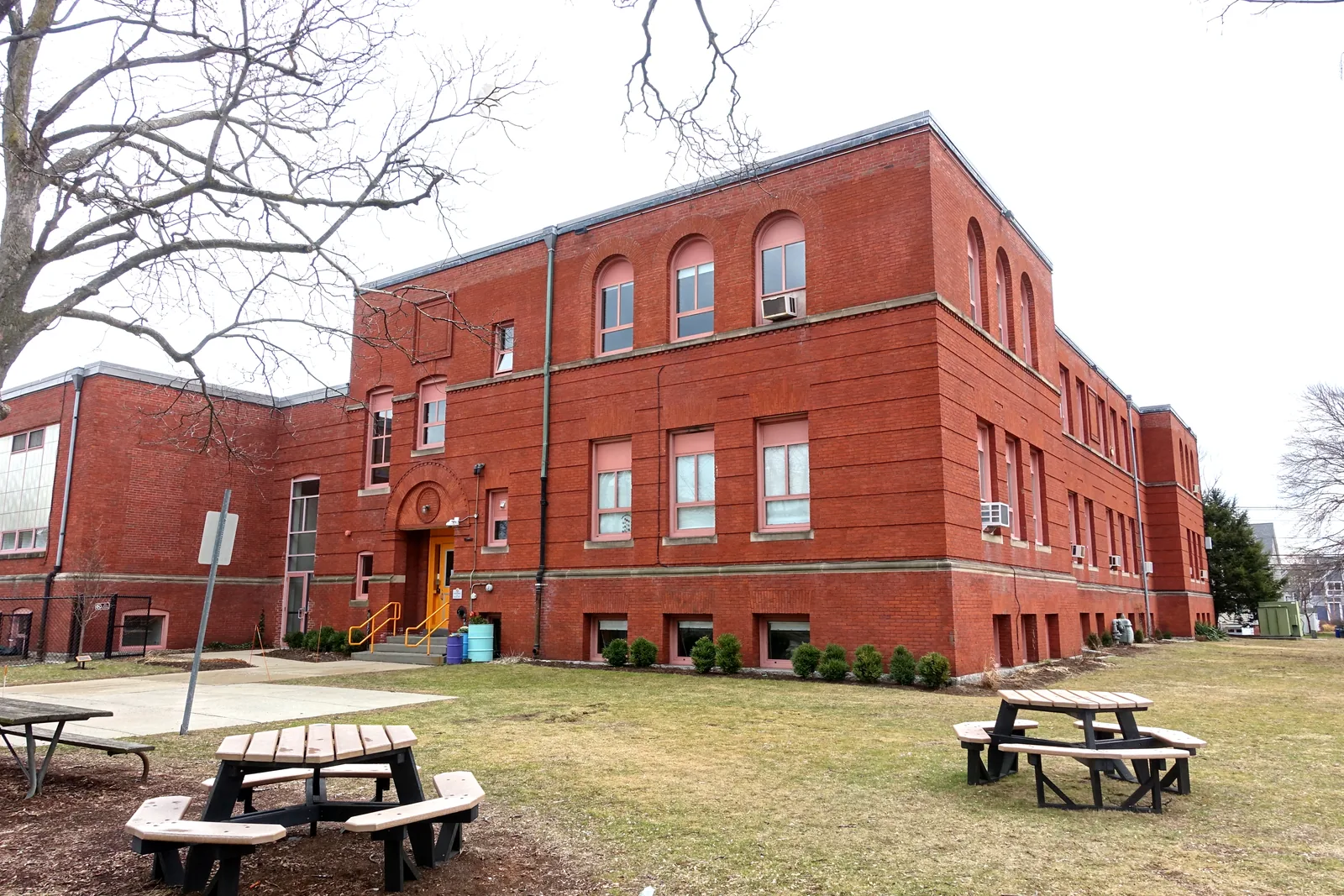 Lesley Ellis School - Arlington, Massachusetts, USA.